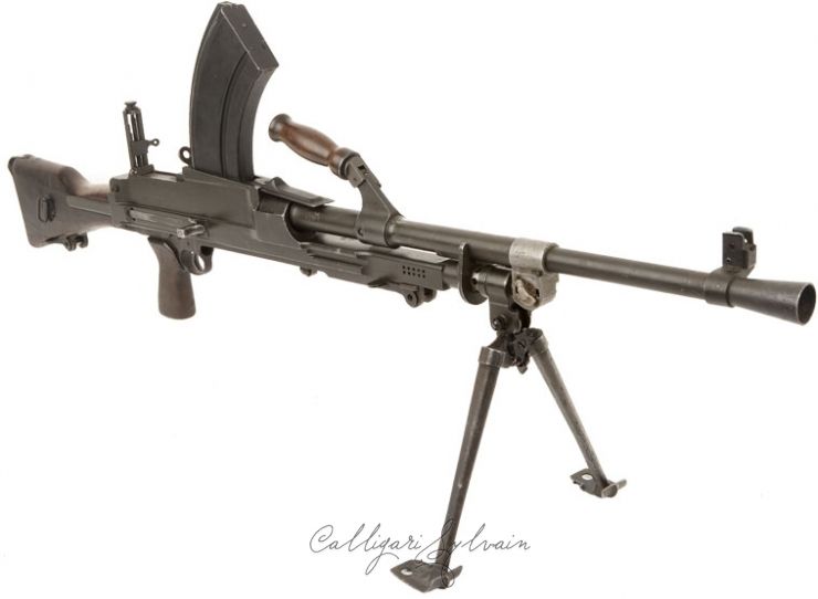 Mitailleuse-Bren-Mk2-1944-10 Photo Fusil Mitrailleur