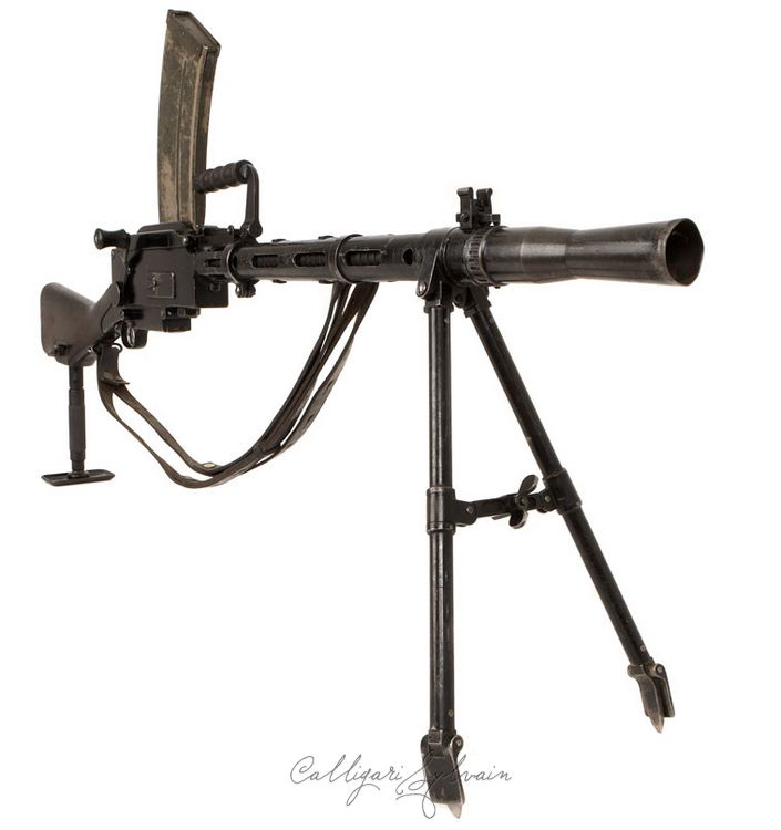 Mitailleuse-Madsen-5 Photo Fusil Mitrailleur
