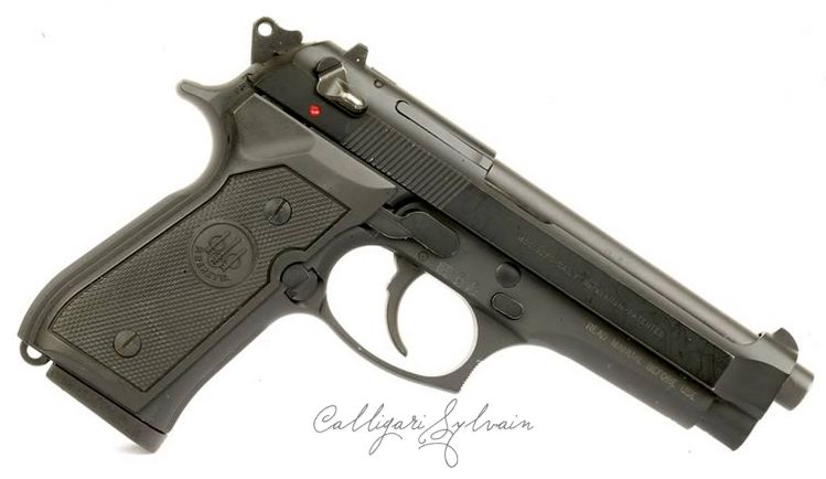 Pistolet-Beretta-92fs-Boxed-4 Photo Pistolet