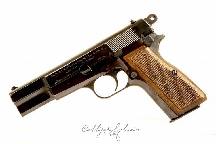 Pistolet-Browning-High-Power Photo Pistolet