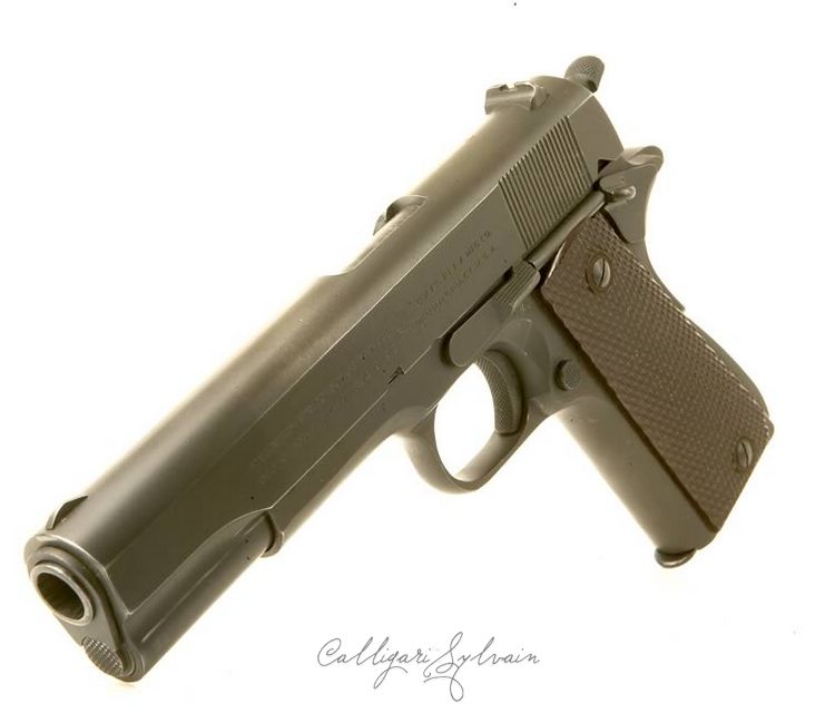 Pistolet-Colt-1911a1-7 Photo Pistolet