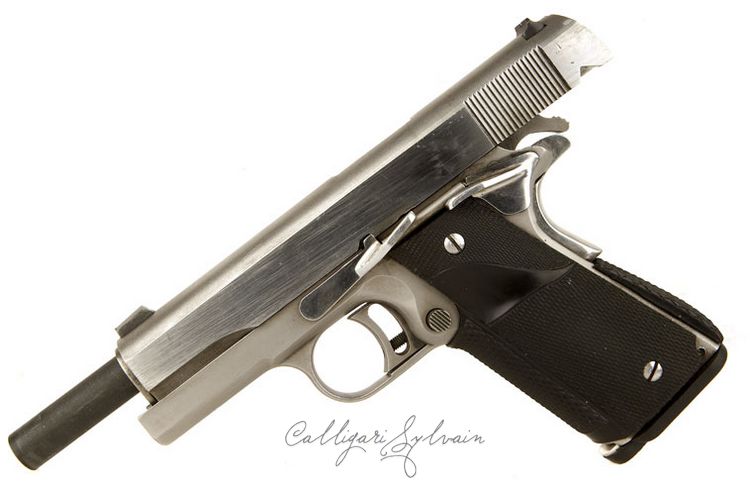 Pistolet-Colt-45-5 Photo Pistolet