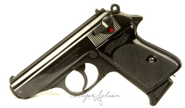 Pistolet-Walther-Ppk-4 Photo Pistolet