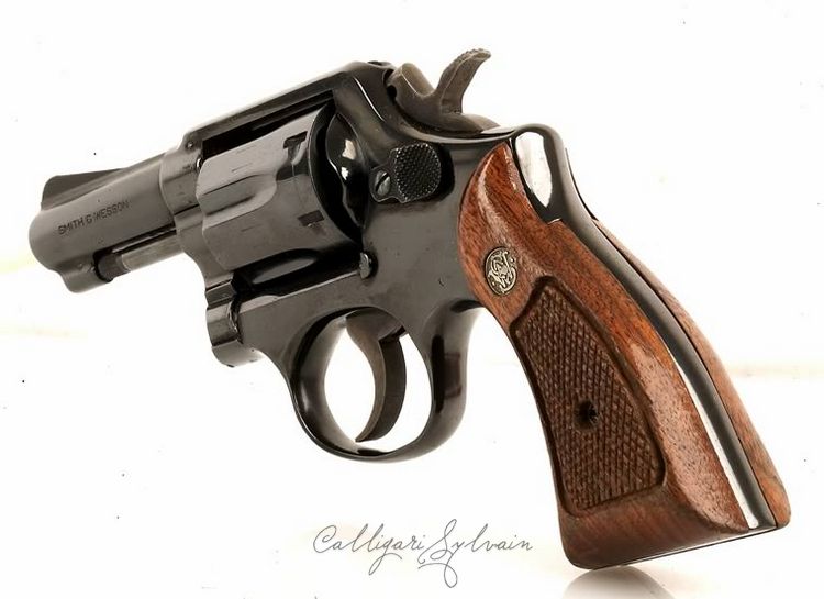 Revolver-Black-Smith-16 Photo Revolver